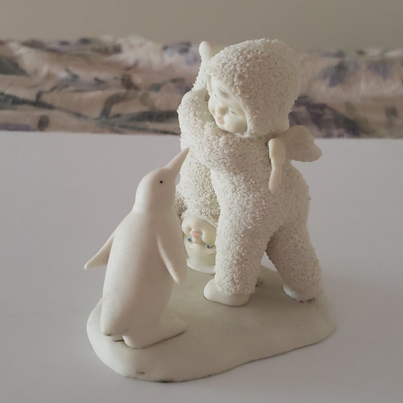 vintage snowbabie with penguin figurine - Picture 2 of 4